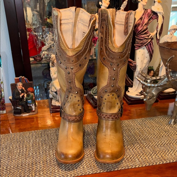 Freebirds by Steven “CORMAC” Studded Leather Cowboy Boots - Picture 4 of 12